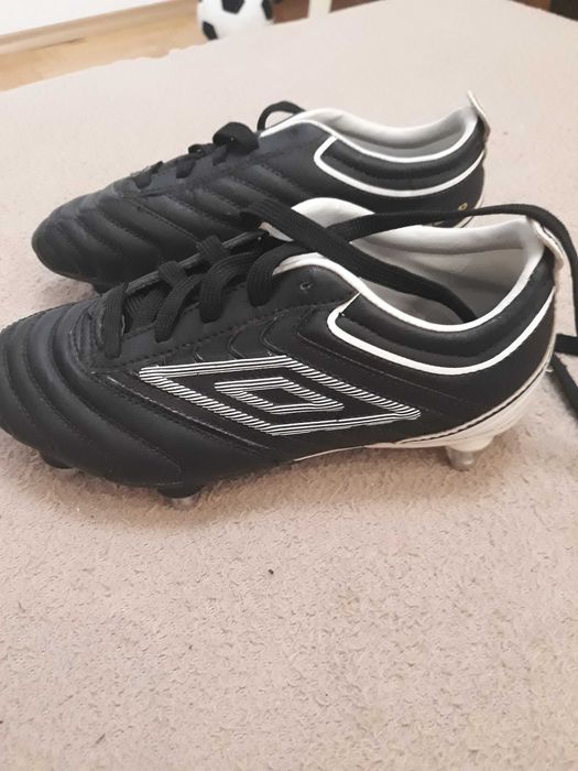 Детски бутонки Umbro