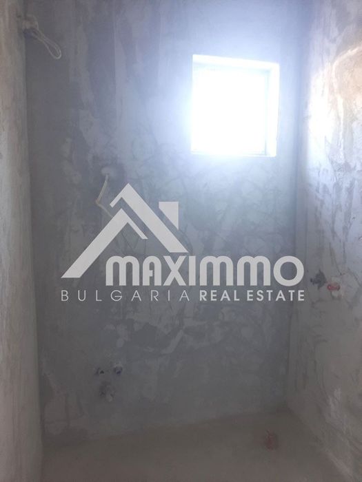 Продава се Двустаен апартамент в Варна, Възраждане 1 - 69 кв.м за 1724 €/кв.м - Снимка #3