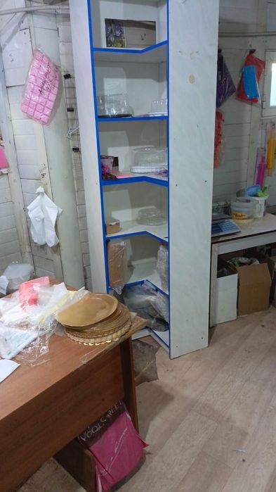 Полки, стеллаж, стол, угловой стеллаж