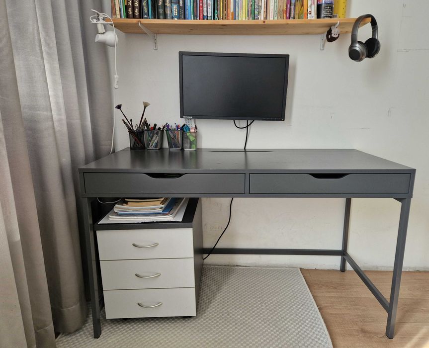 Бюро ALEX IKEA ИКЕА сиво с контейнер с 3 чекмеджета