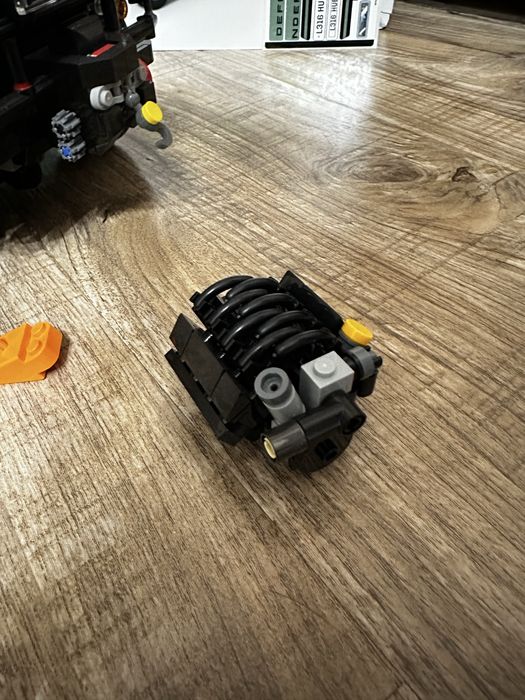 LEGO technic Land Rover Defender 10317