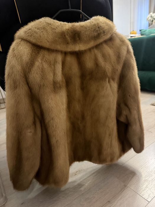 Haina de blana de nurca - mink coat