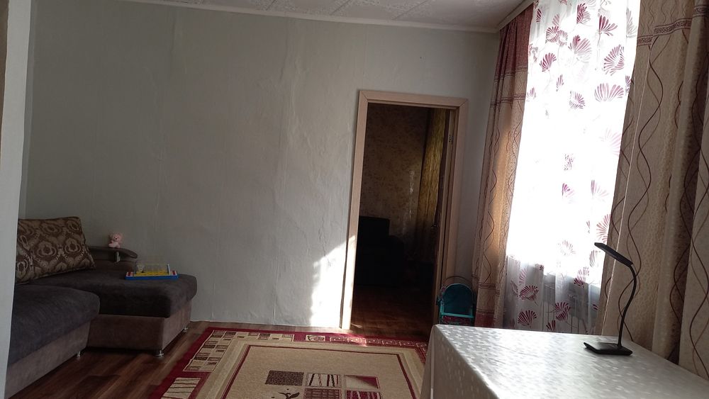 Сдам 2хкомн. квартиру на бизнесс колледже. 120тыс.  Теплая, уютная,