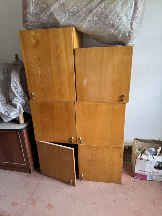 Кухонный гарнитур сатылады