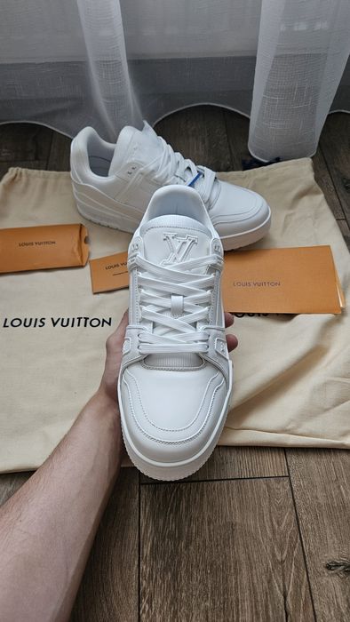 LV Trainer White