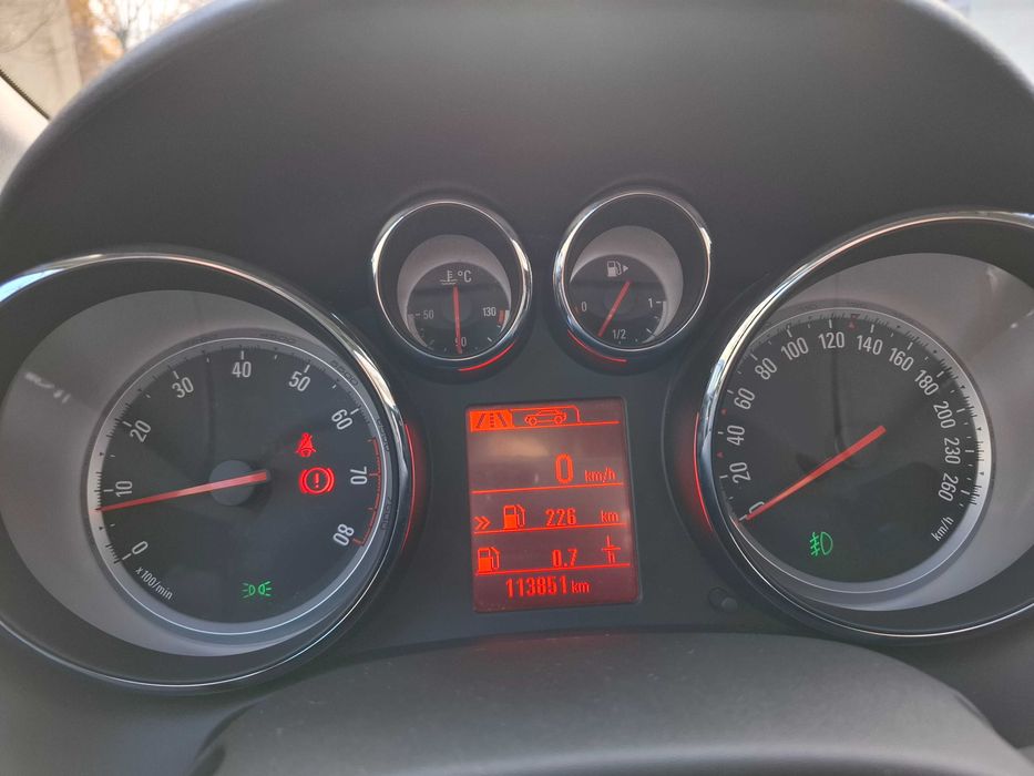 Opel Astra J 2016 1.4 turbo