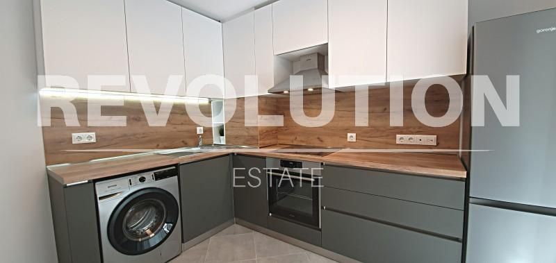 Дава се под наем Тристаен апартамент в Варна, ВИНС - 80 кв.м за 600 € - Снимка #2