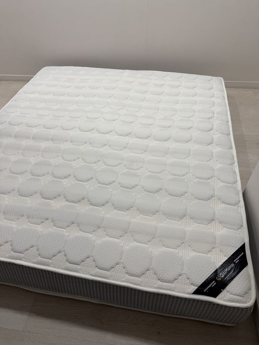 Продам матрас, 180х200 , хорошее состояние