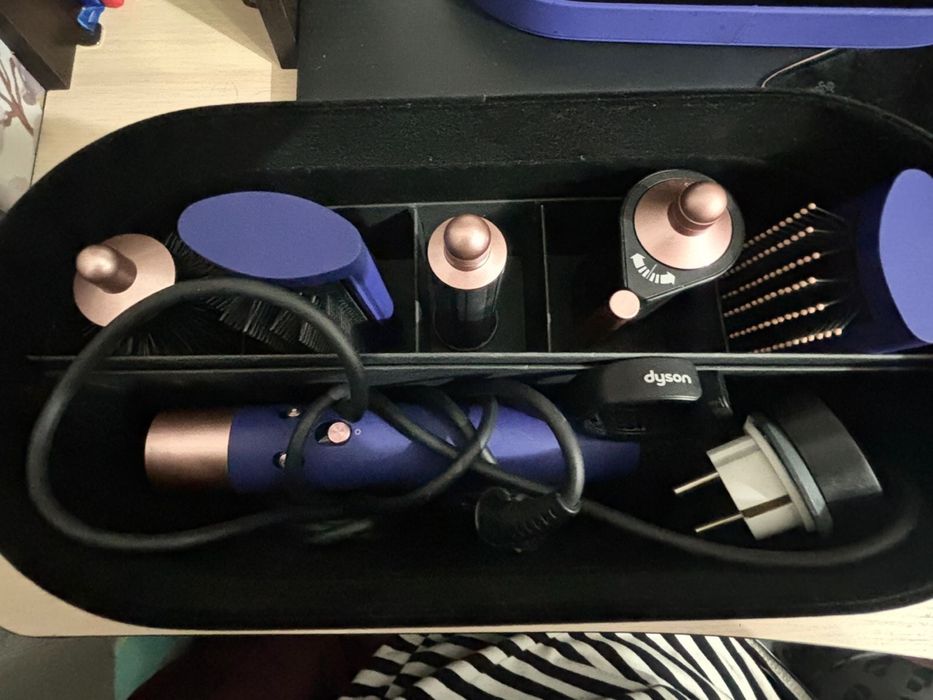 продам оригинал дайсон