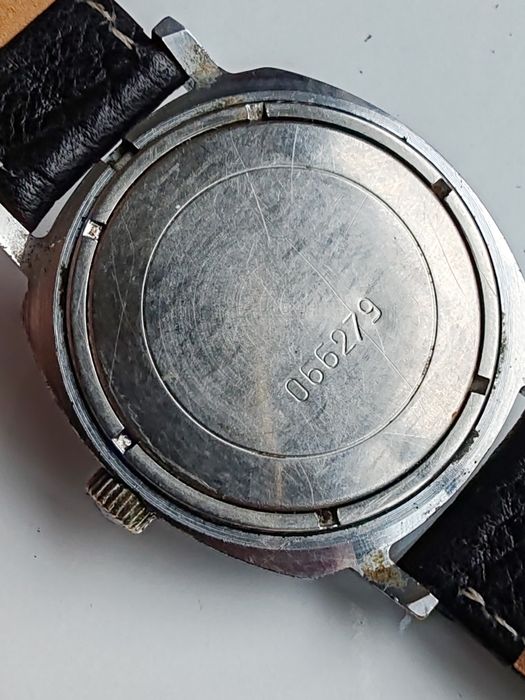 Ceas Slava Calendar Mecanic 21 rubine Funcționează excelent!