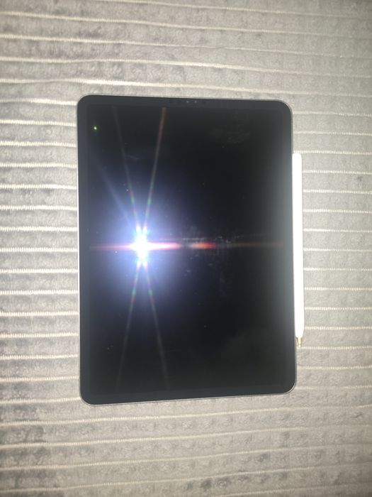 Планшет Apple iPad Pro 2022 11, 4-го поколения