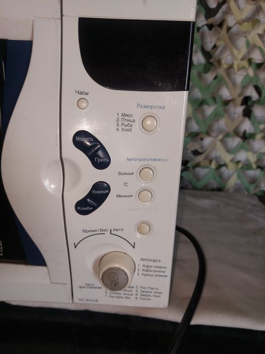 Продам духовой шкаф.