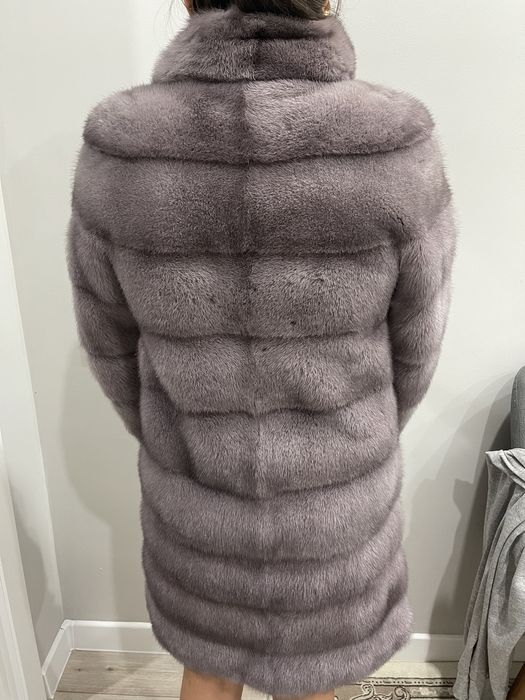 Продам норкавую шубу