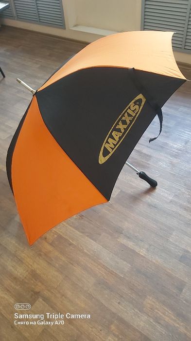 Продам зонт новый