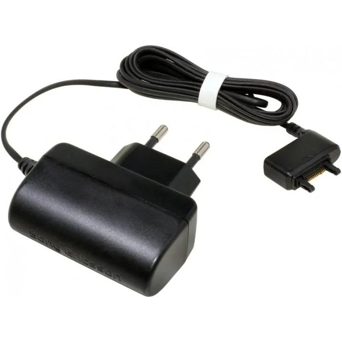 Оригинално зарядно за Sony Ericsson CST-75