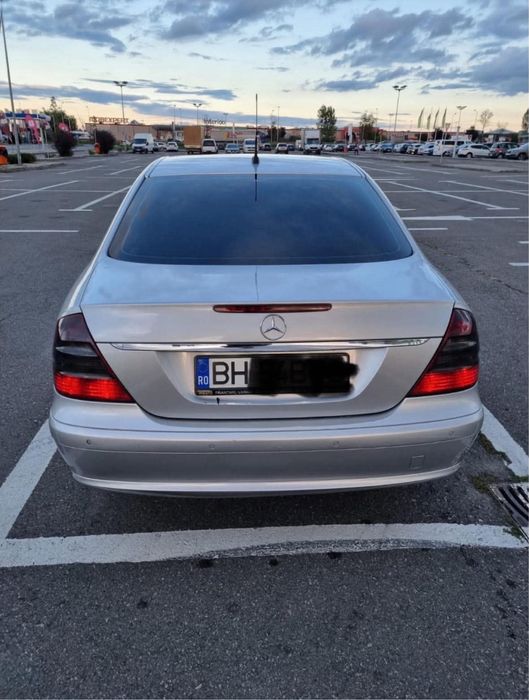 Mercedes E220 CDI W211 170 CP Automată | 2008 | Piele | Navi | 327.000 km