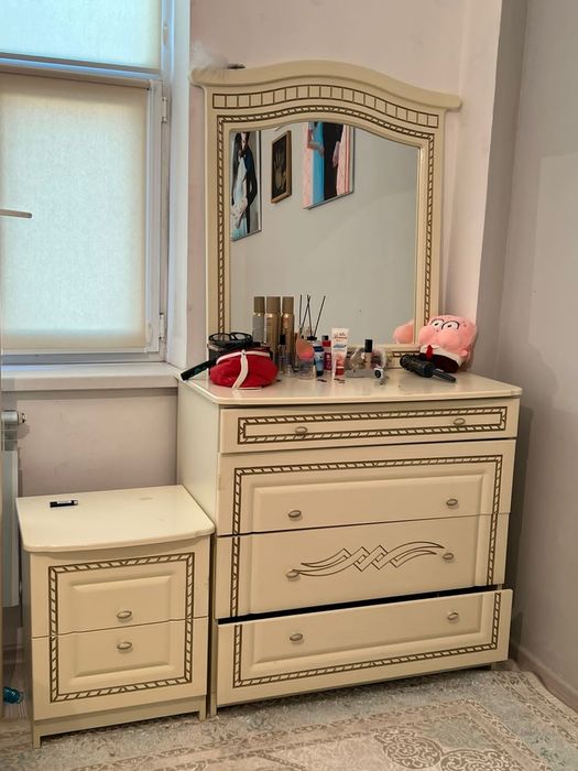 Продаетсья шифонер, комод, тумба,..