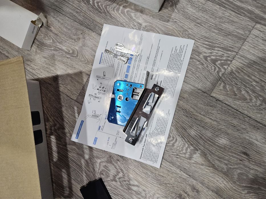 Умный дверной замок