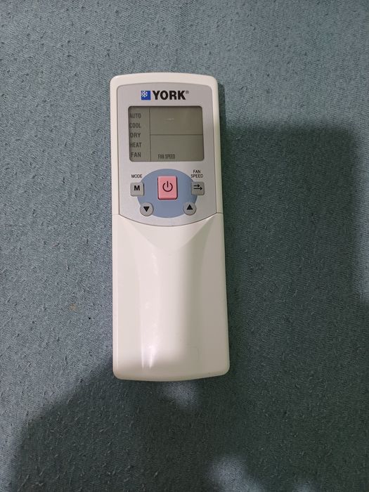 Telecomanda aer conditionat YORK. Testata