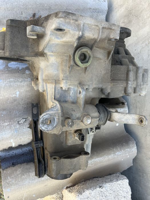 Продам коробку передач