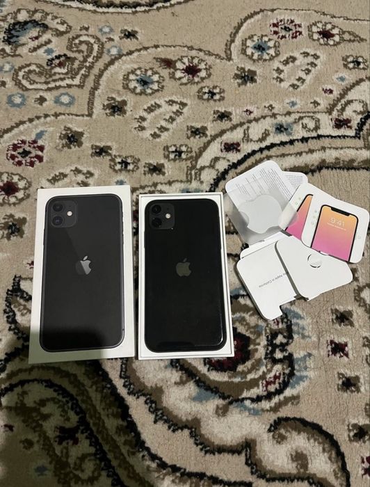 Продам Айфон 11 64/76