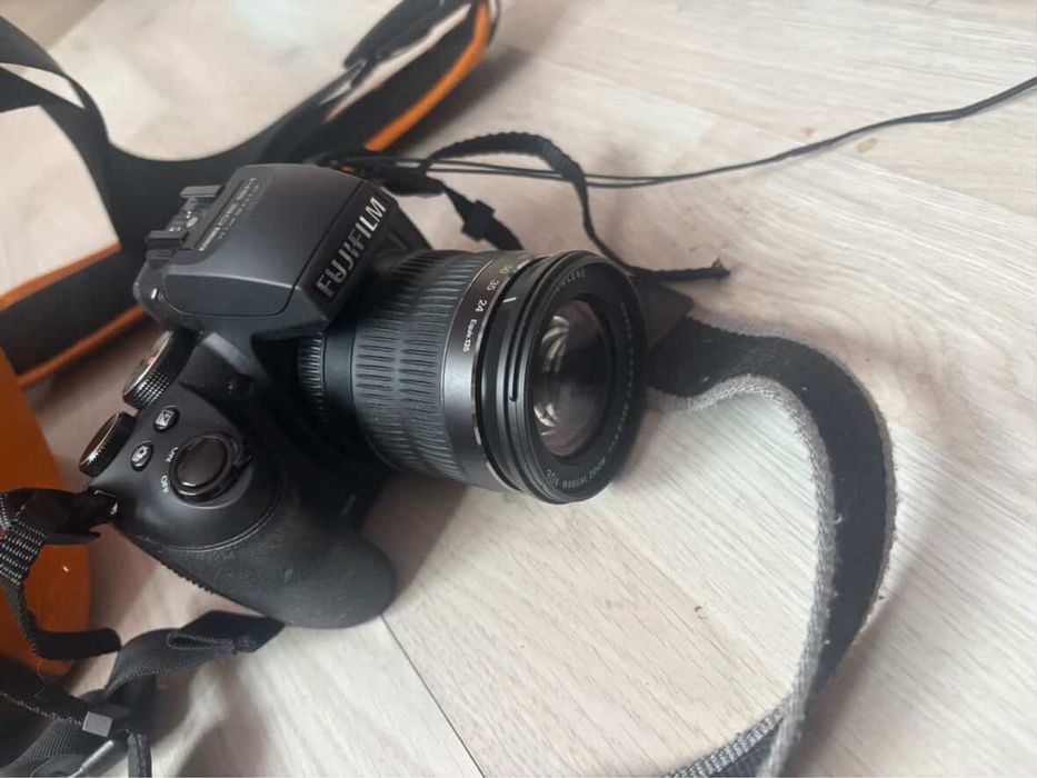 Vand aparat foto Fujifilm Finepix HS30EXR