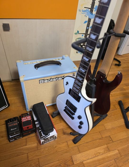 Китарен гиър - Jackson, ESP LTD, Boss, Blackstar