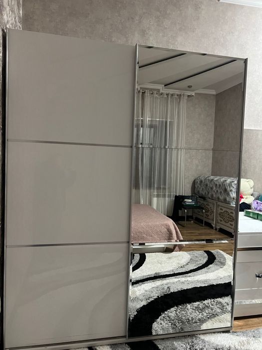 Продается спальная гарнитура