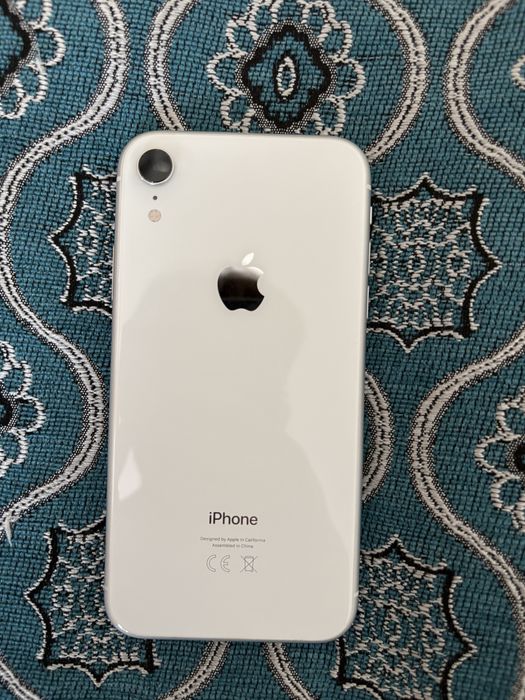 Продам Iphone XR 64GB