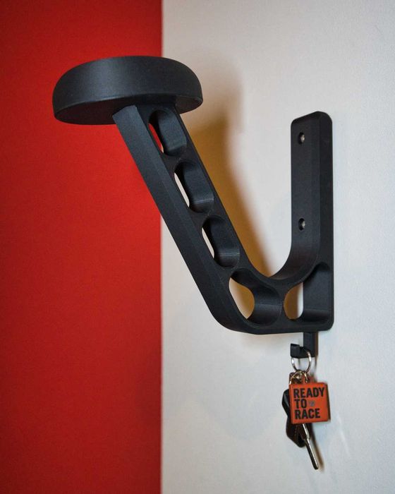 Поставка за каска,яке и ключове