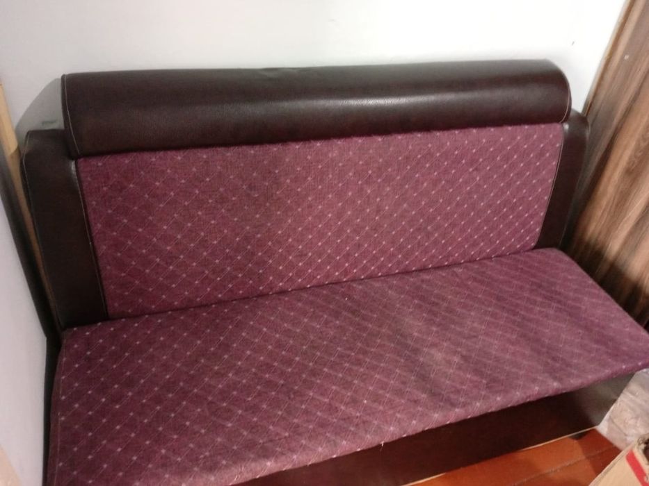 Диван кухонный состояние хорошее