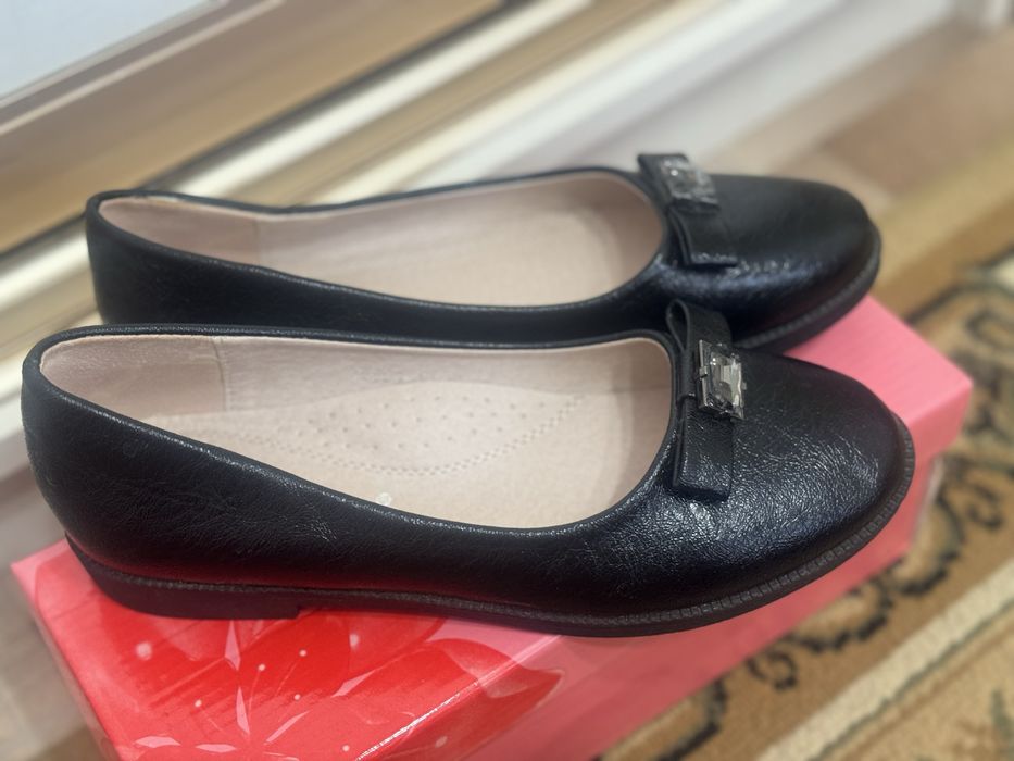 Продам туфли и сапоги