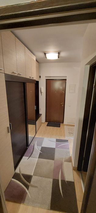 Închiriez apartament o cameră Florești.