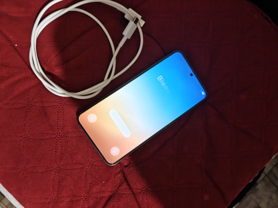 Samsung S24 impecabil