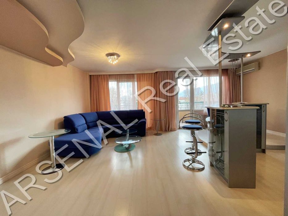 Дава се под наем Двустаен апартамент в София, Лозенец - 95 кв.м за 750 € - Снимка #2