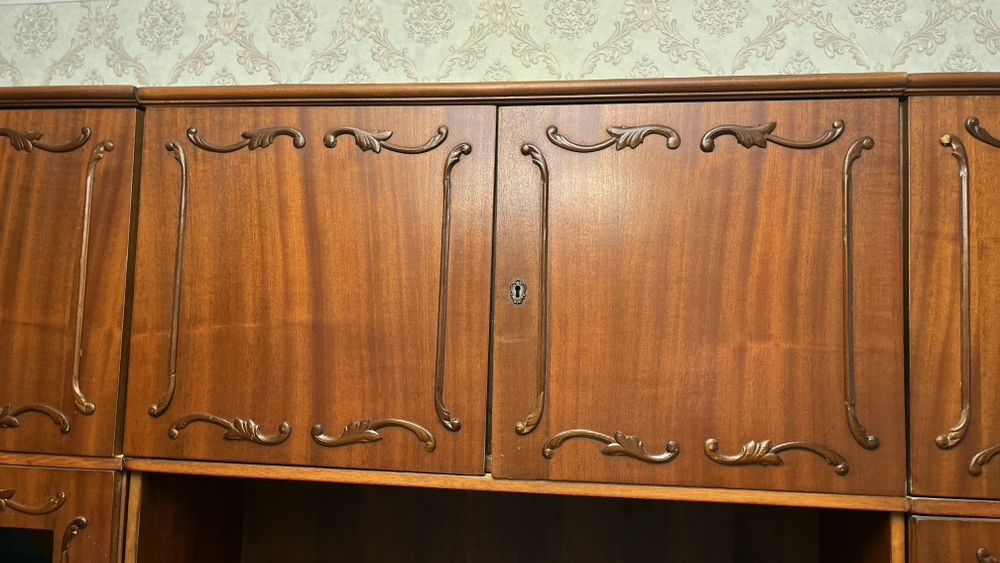 Продам стенку шкаф