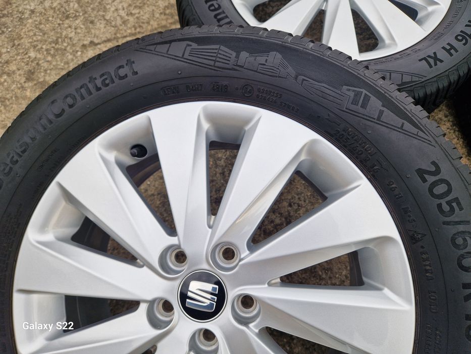 Roti/Jante Seat Arona anvelope All-season 205 60 16 Continetal