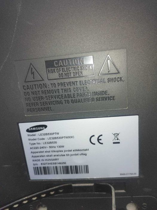 Продавам телевизор цял или за части.