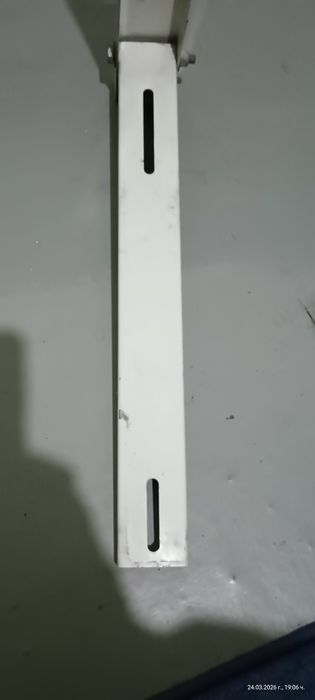 Продавам стойки за климатик