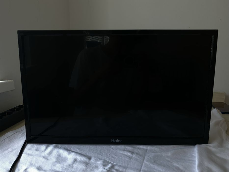 Телевизор HAIER (LE22M600F)