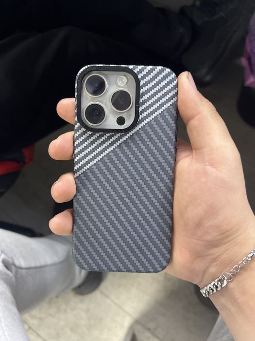 Продам Iphone 15 pro