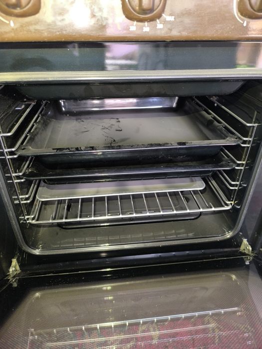 Срочно продаётся газ плита GEFEST размер 60х60