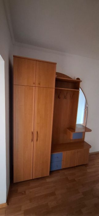 Продаётся Шкаф Прихожая