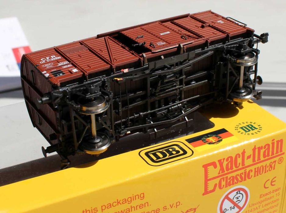 macheta Vagon CFR  GVSF uși glisante Exact Train Ep.III nou raritate