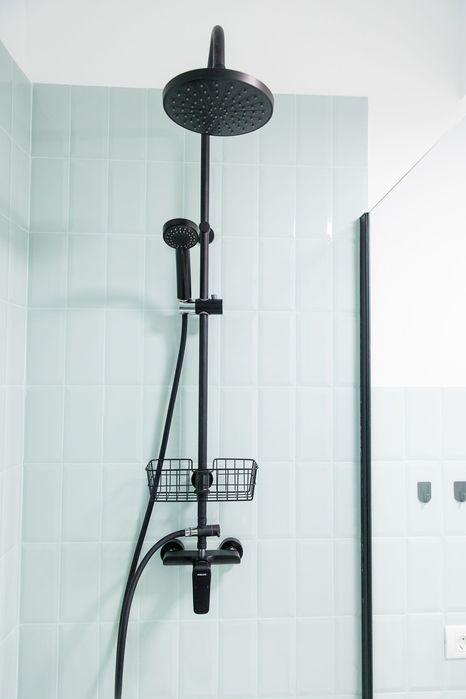 Închiriez studio cu loc de parcare - zona Campus Constanta