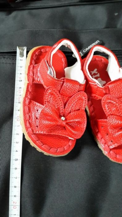Детские босоножки