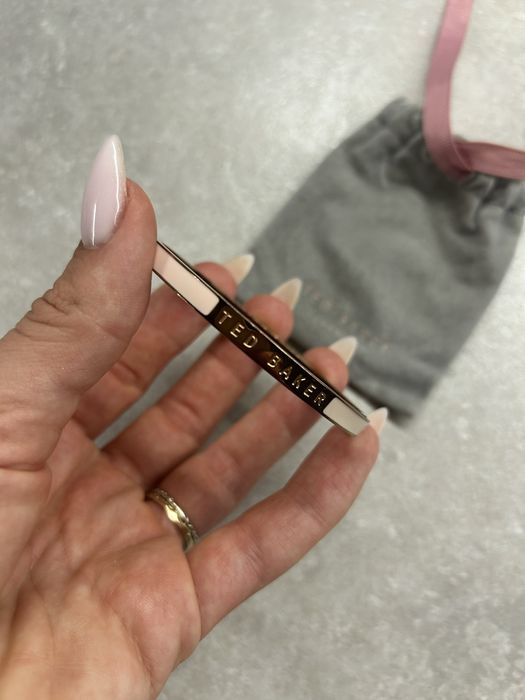 Твърда гривна Ted Baker