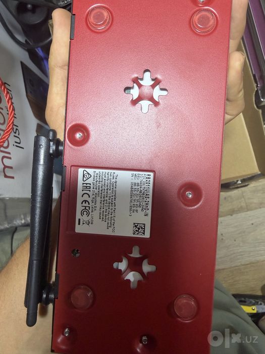 MikroTik RouterBOARD RB2011UiAS-2HnD-IN
