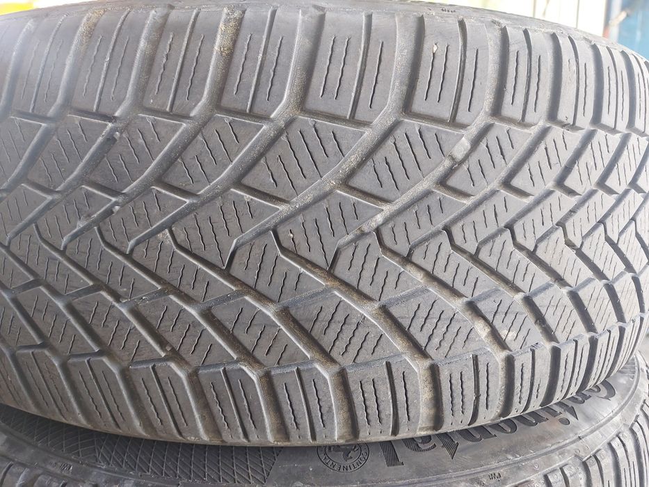 Зимни гуми 205/55/16 Continental