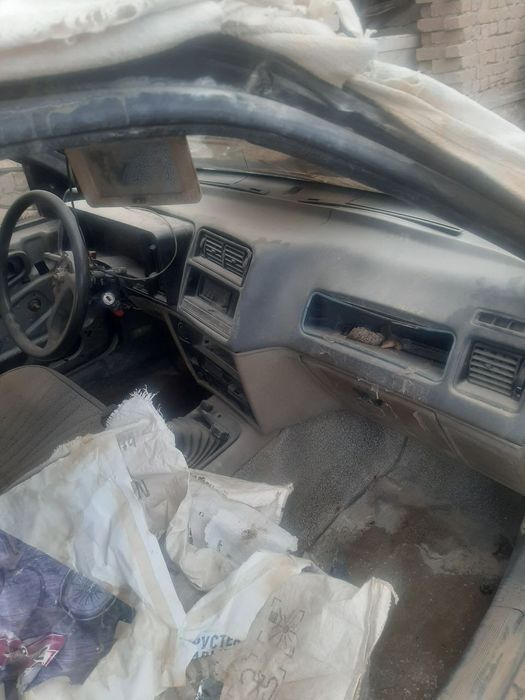 Форд машын сатылады. Метаны бар 100 лик